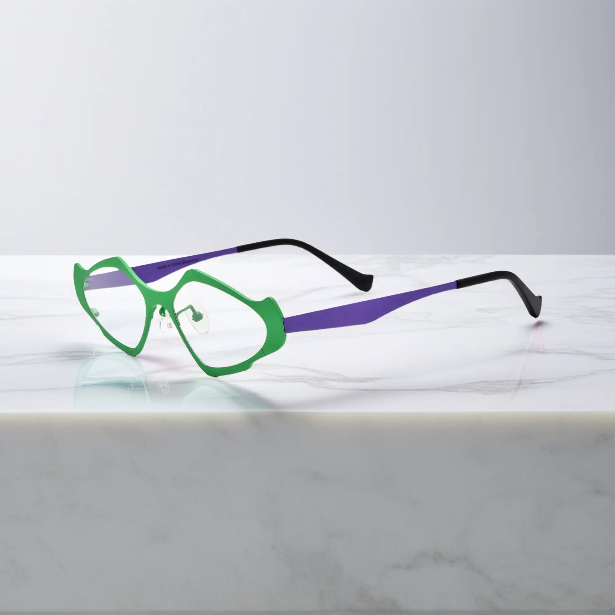 Side profile of VoyueLens™ VL185811 Violet Green titanium geometric eyeglasses